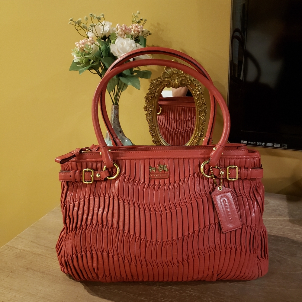 Coach Madison Gathered Leather Sophia Satchel – Vermillion Red w/ Dust Bag NWOT! - Picture 9 of 10